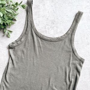 American Eagle Green Ribbed Classic Tank Size Medium